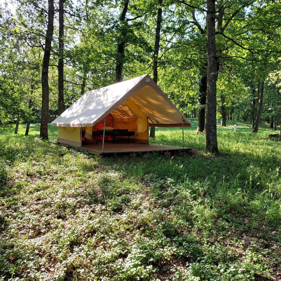 Camping Onlycamp Le Port Saint-Benoit-sur-Loire Ngoại thất bức ảnh