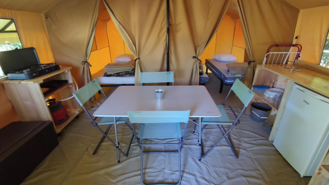 Camping Onlycamp Le Port Saint-Benoit-sur-Loire Ngoại thất bức ảnh